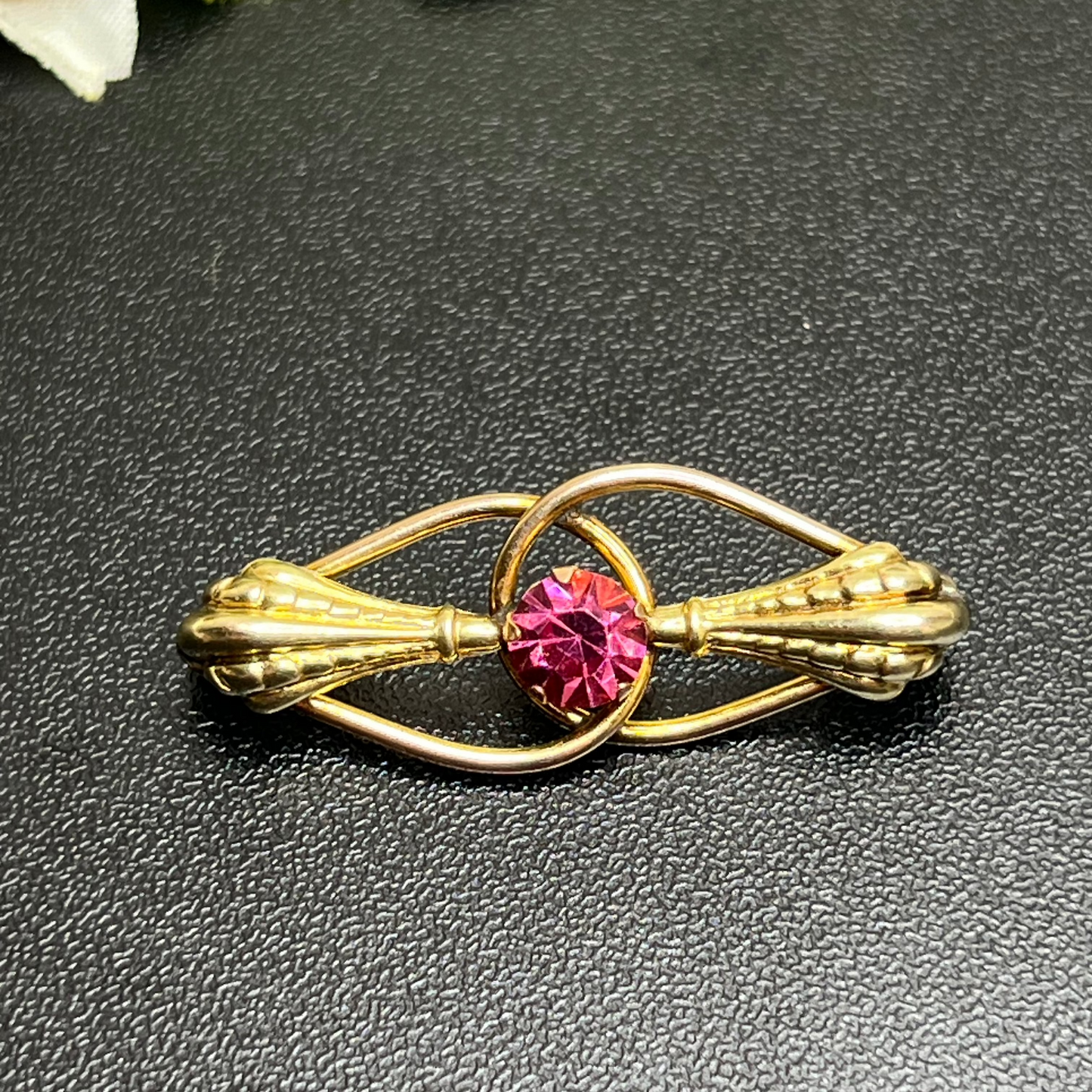 1920s Art Nouveau Pink Rhinestone Estate Bar Brooch 10K GF