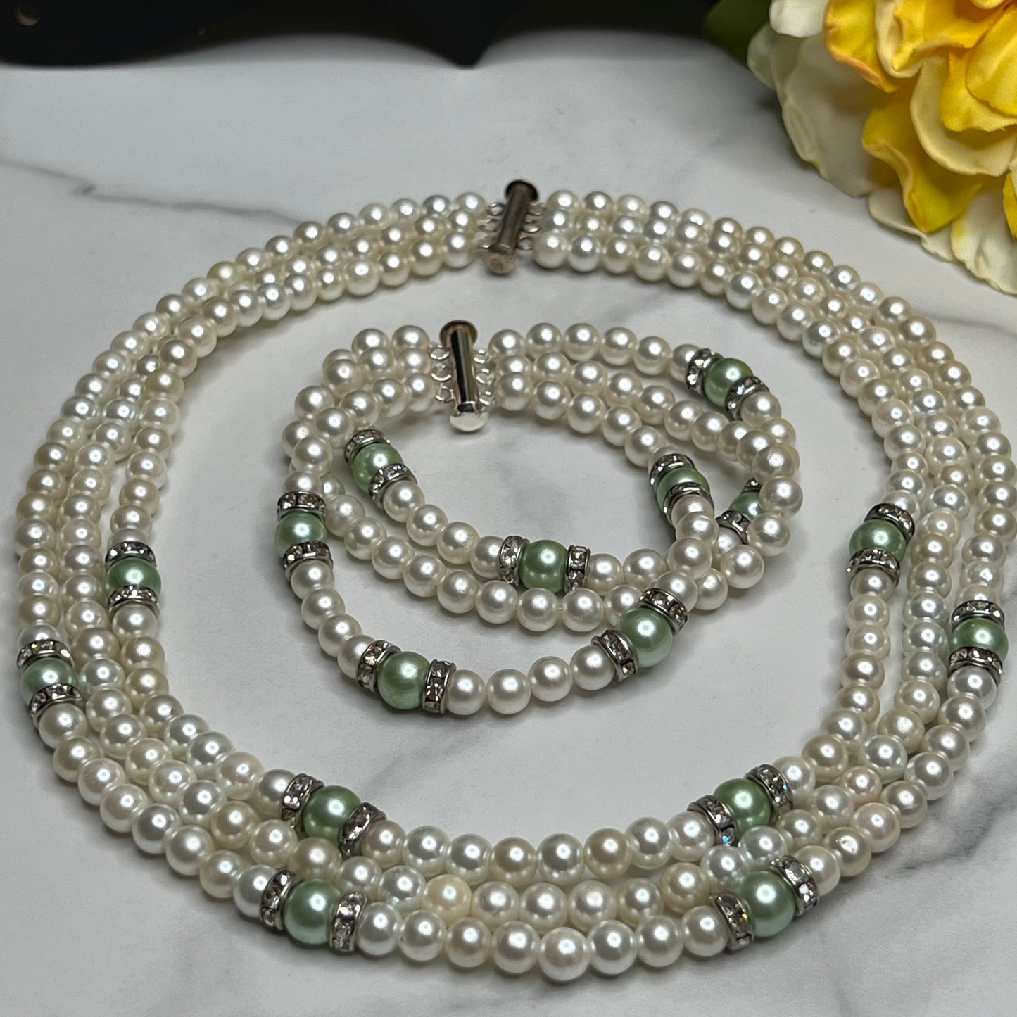 3 Strand White Green Pearl Necklace Bracelet Jewelry Set