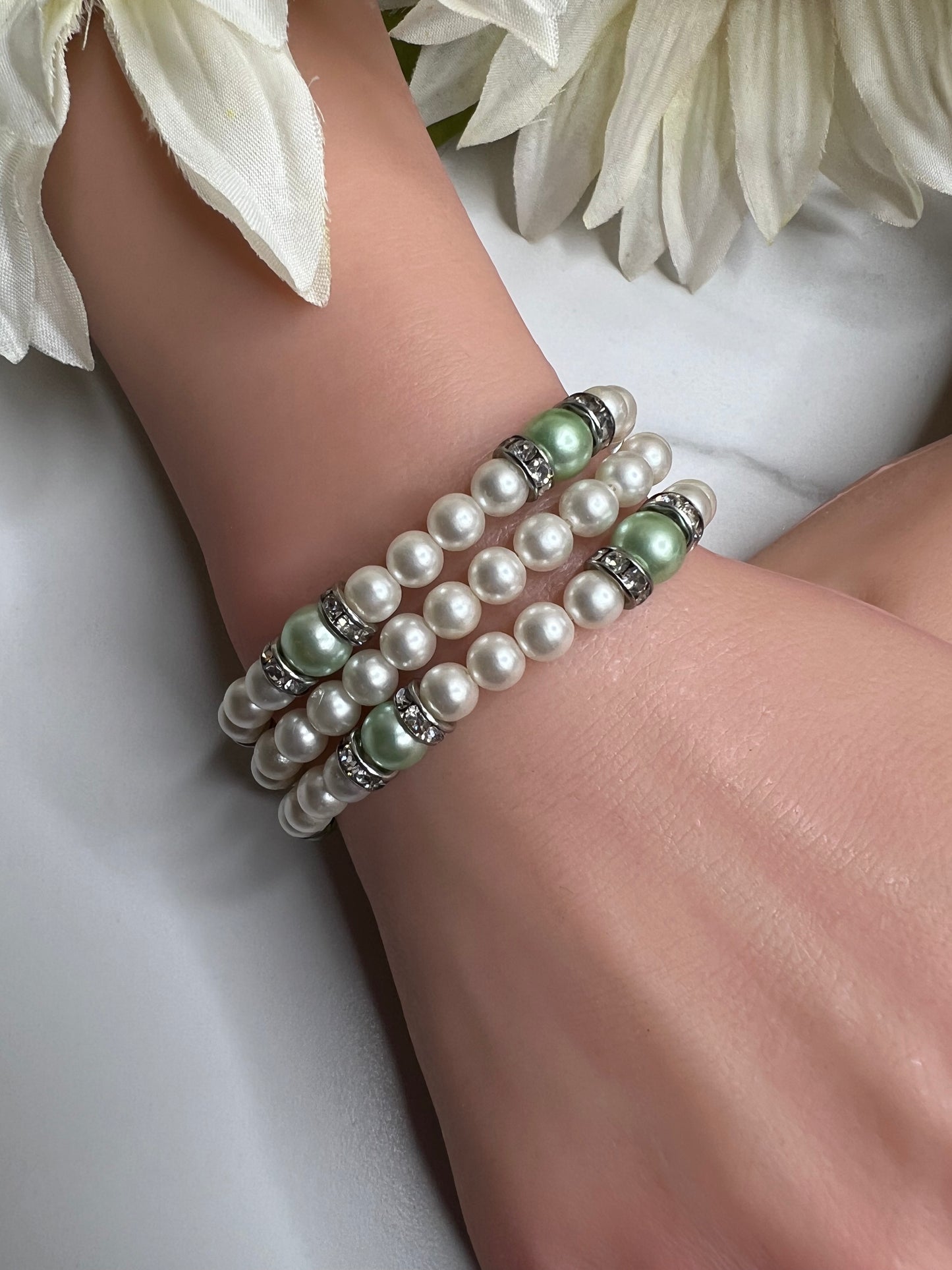 3 Strand White Green Pearl Necklace Bracelet Jewelry Set
