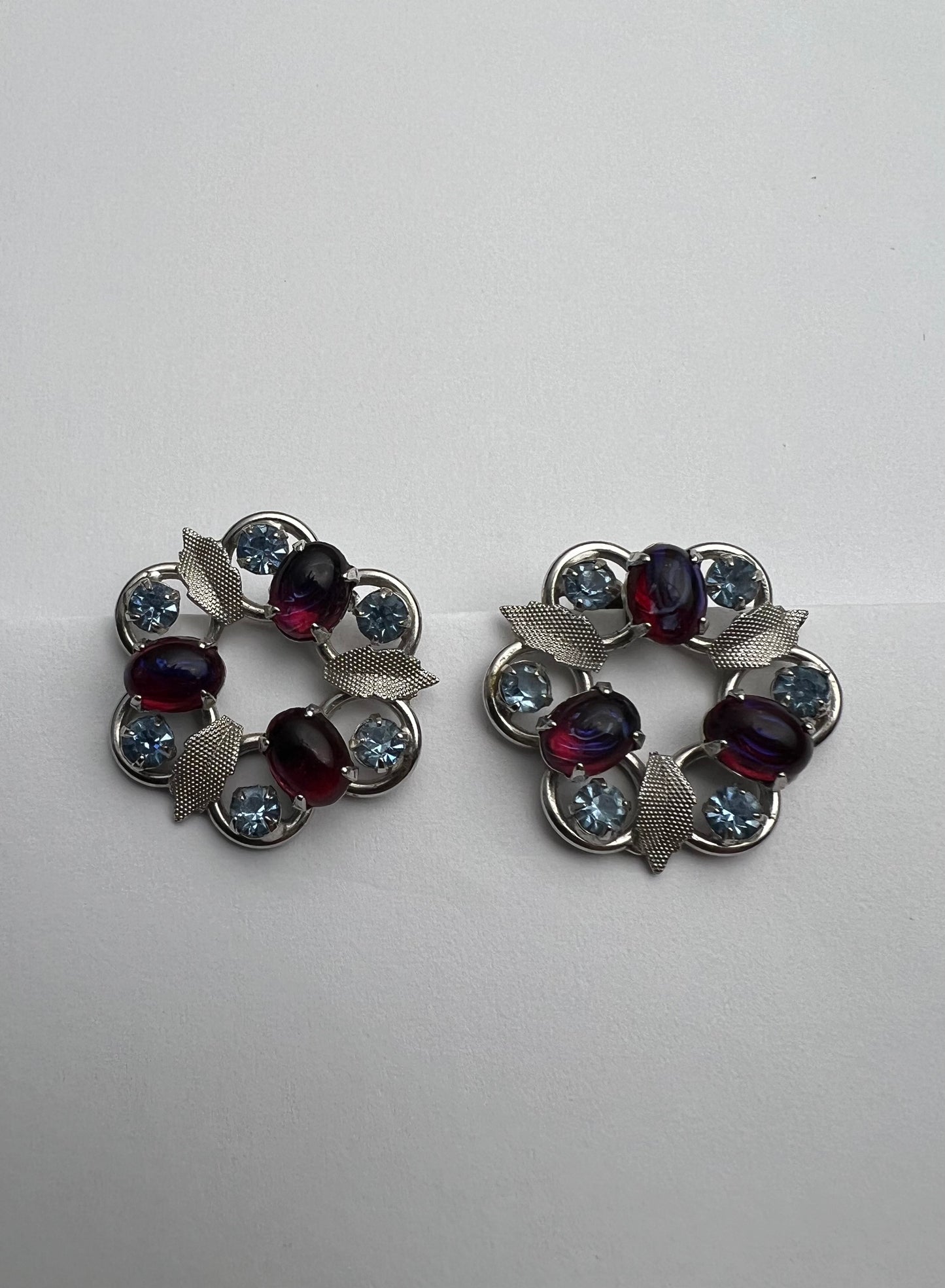 Vintage Silver Leaf Blue Red Rhinestone Wreath Clip On Earrings