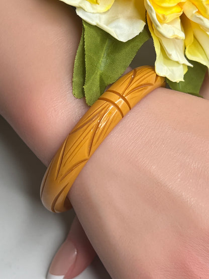 Vintage Bakelite Carved Butterscotch Bangle Bracelet