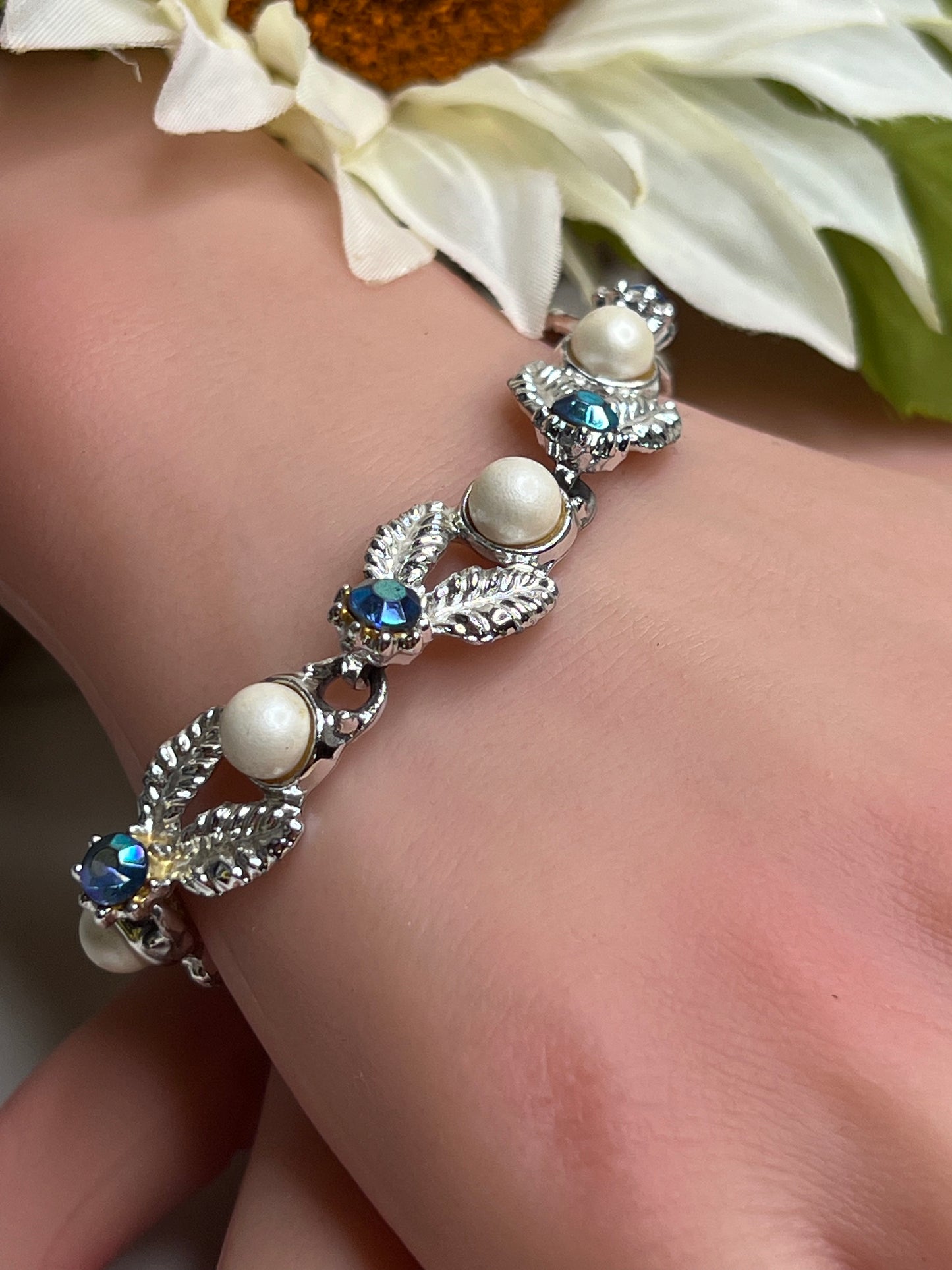 Vintage Silver Leaf Pearl Blue Aurora Borealis Link Bracelet