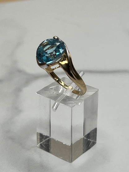 Vintage 10K Yellow Gold Ring Aquamarine Heart