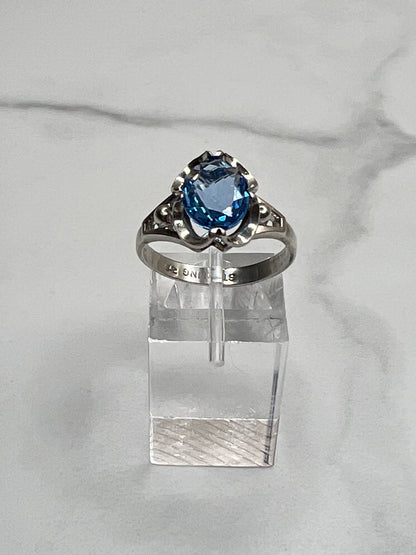 Vintage Signed Mid-Century Sterling Silver Oval Blue Topaz Ring Size 6 1/2