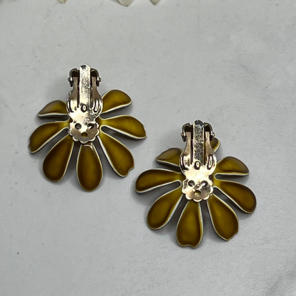 Retro Brown Enamel Daisy Matching Jewelry Set Brooch Clip On Earrings