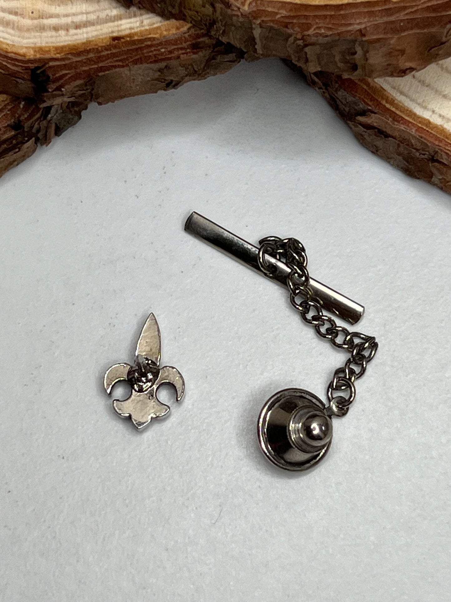 Vintage Silver Fleur De Lis Tie Tack