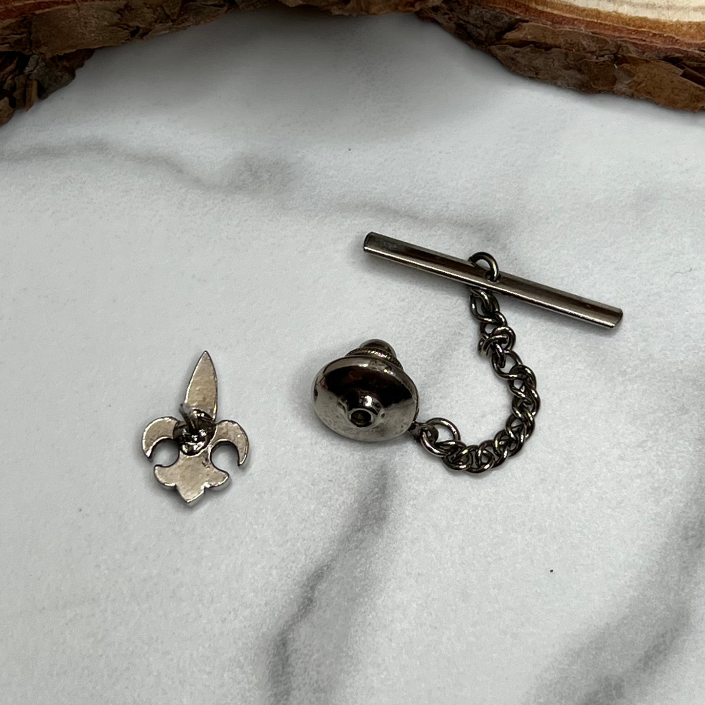 Vintage Silver Fleur De Lis Tie Tack