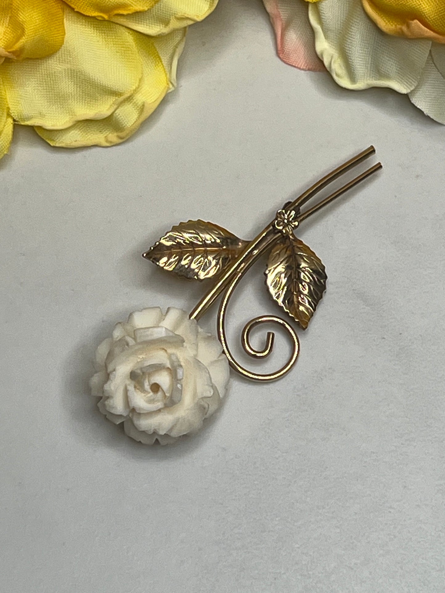 Vintage Estate Signed Winard 12k GF Long Stem Carved Rose Pin Brooch