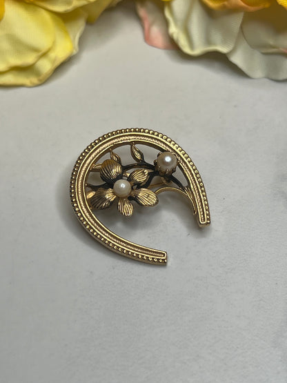 Vintage Gold Lucky Horseshoe Flower Pearl Pin Brooch