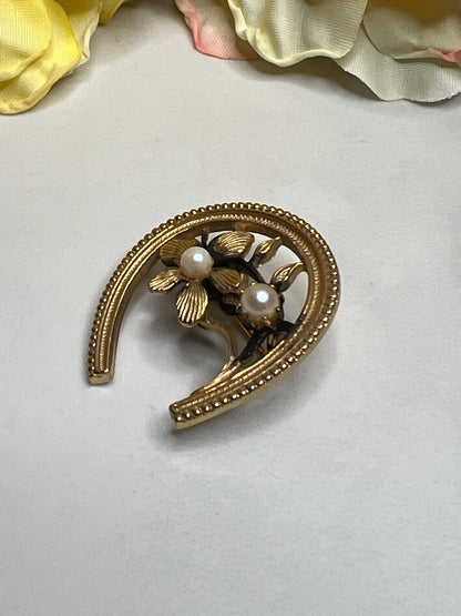 Vintage Gold Lucky Horseshoe Flower Pearl Pin Brooch