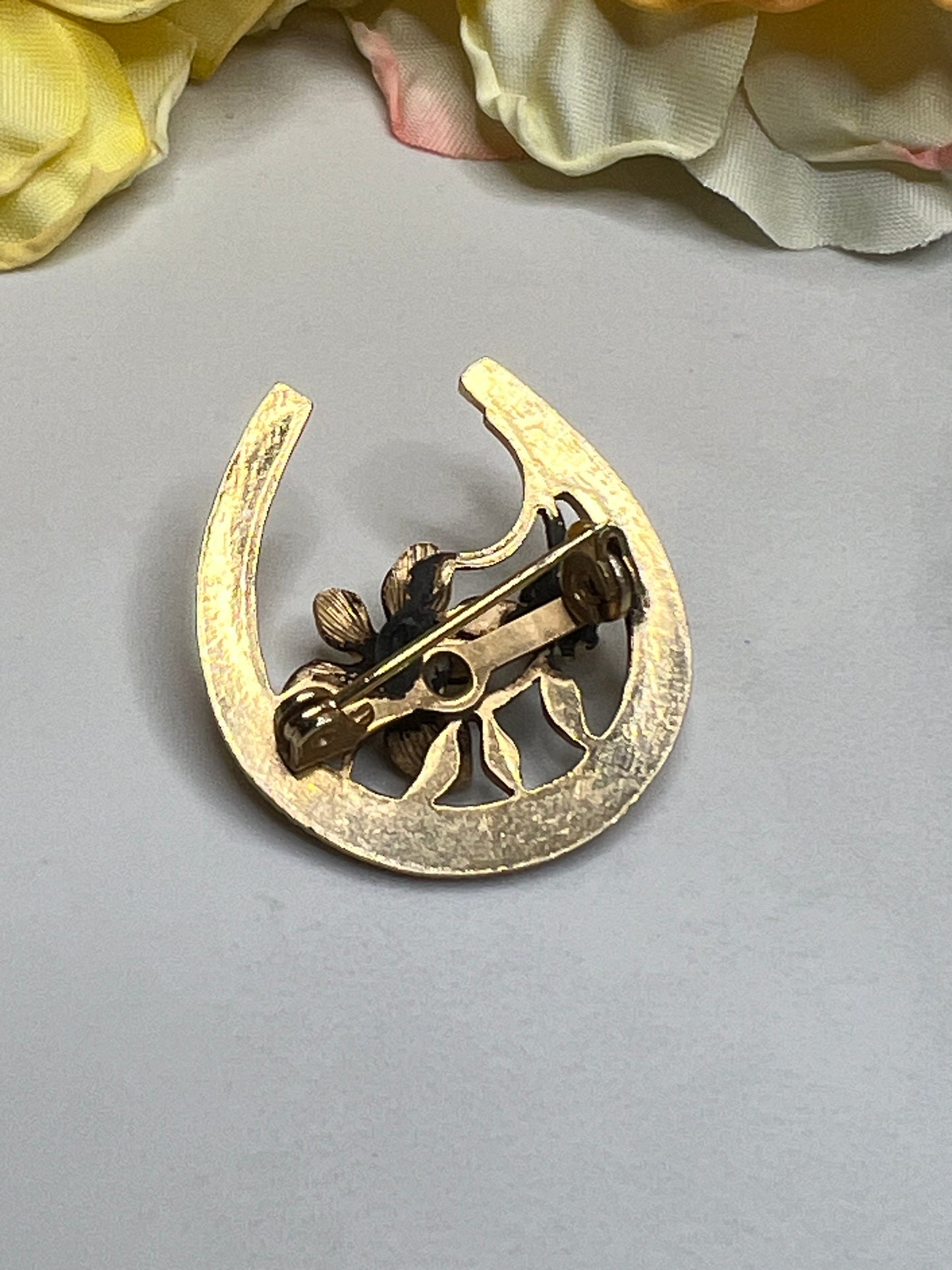 Vintage Gold Lucky Horseshoe Flower Pearl Pin Brooch