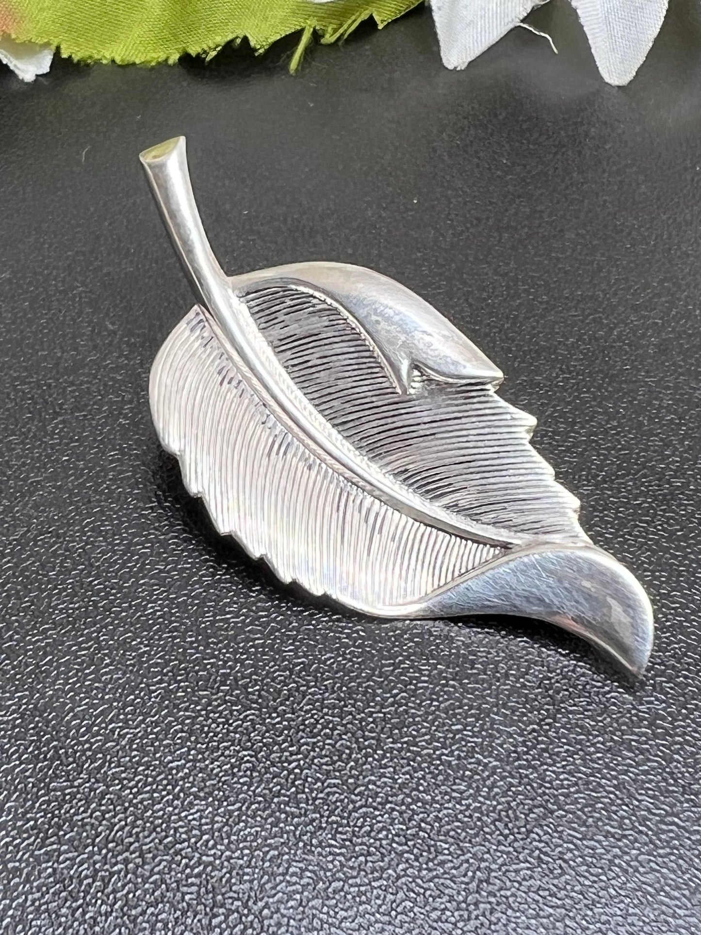 Estate Signed Jewelart Sterling Silver Leaf Pin Brooch