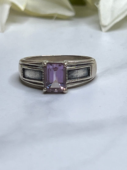 Vintage 925 Sterling Silver Rectangular Lavender Spinel Ring