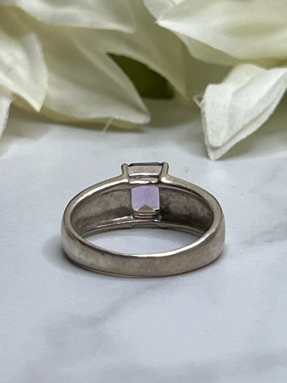 Vintage 925 Sterling Silver Rectangular Lavender Spinel Ring