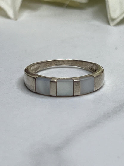 Vintage Sterling Silver Mother of Pearl Band Ring